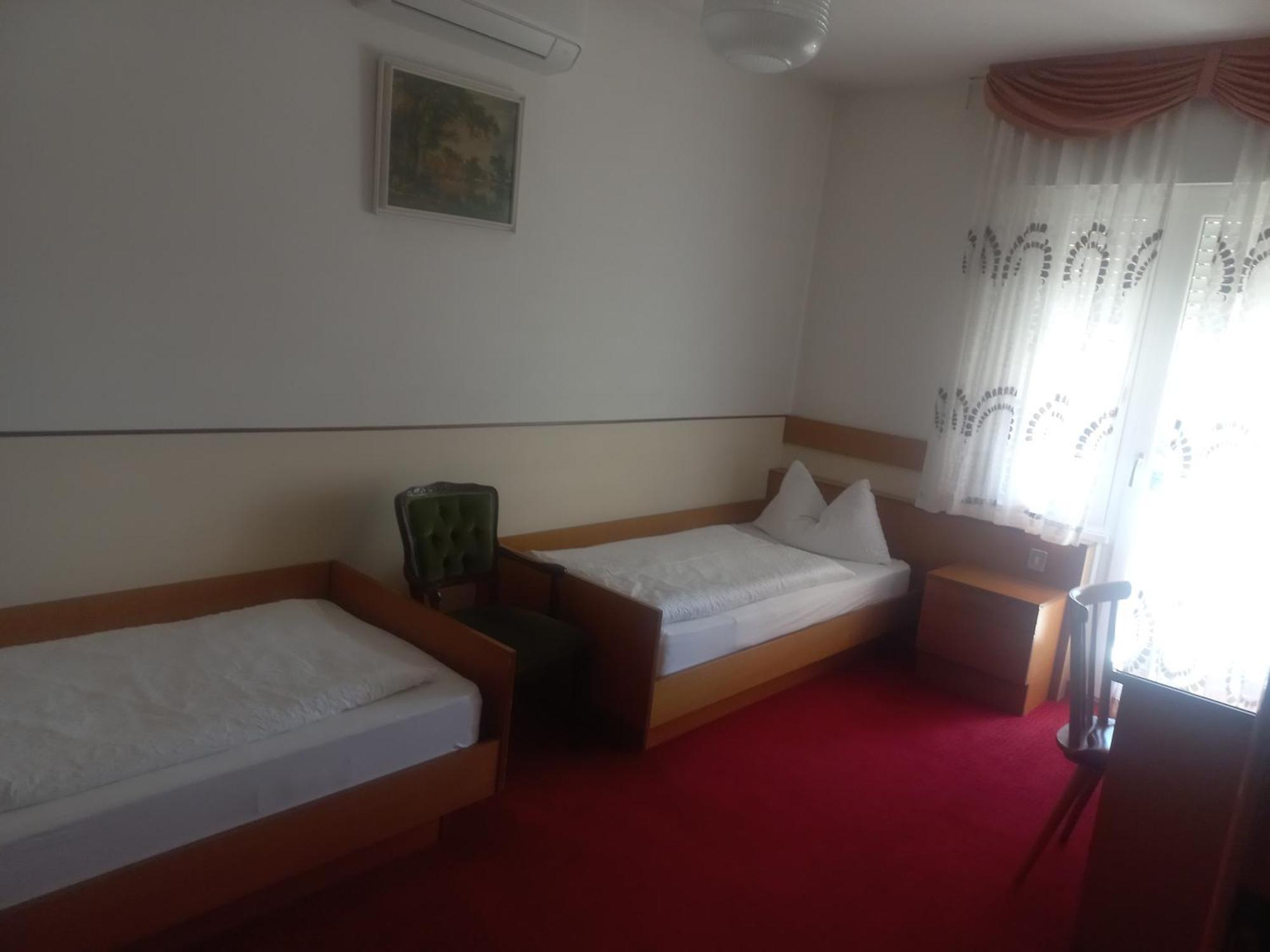 Hotel Lux Мерано Екстериор снимка