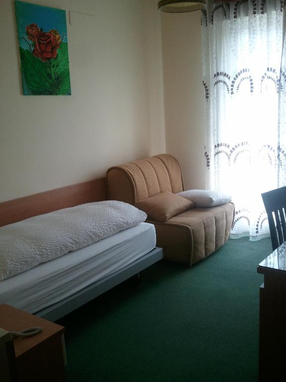 Hotel Lux Мерано Стая снимка